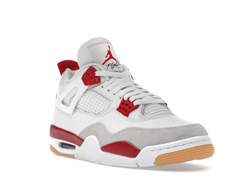 Air Jordan 4 Retro SB Varsity Red, vista a 360 gradi 6 di 36