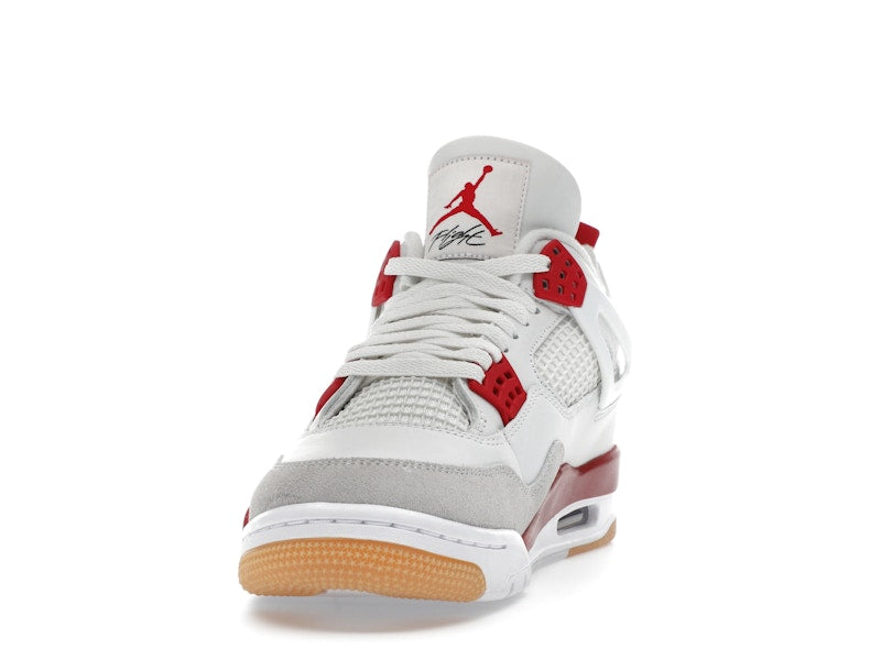 Air Jordan 4 Retro SB Varsity Red, vista a 360 gradi 12 di 36
