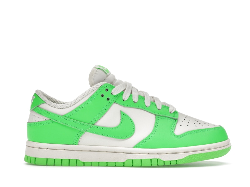 Nike Dunk Low Green Strike (Women's), vista a 360 gradi 1 di 36