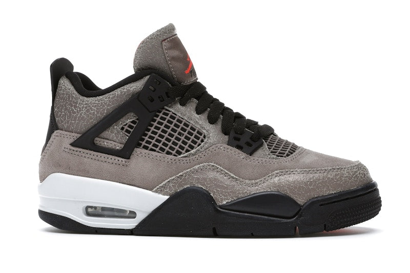 Jordan 4 Retro Taupe Haze (GS), vista a 360 gradi 2 di 36