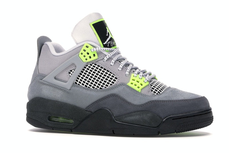 Air Jordan 4 Retro SE Neon, vista a 360 gradi 3 di 36