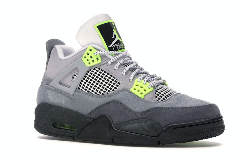 Air Jordan 4 Retro SE Neon, vista a 360 gradi 4 di 36