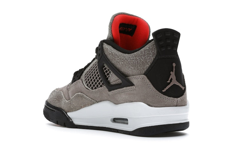 Jordan 4 Retro Taupe Haze (GS), vista a 360 gradi 24 di 36