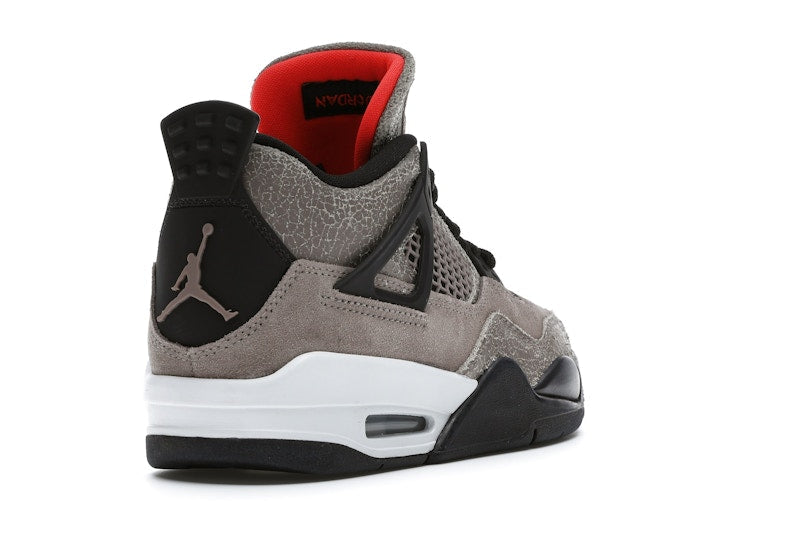 Jordan 4 Retro Taupe Haze (GS), vista a 360 gradi 31 di 36
