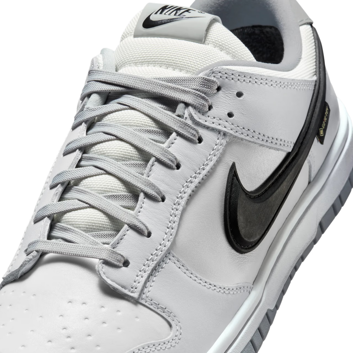 Nike Dunk Low Gore-Tex Summit White Light Smoke Grey - vue detail